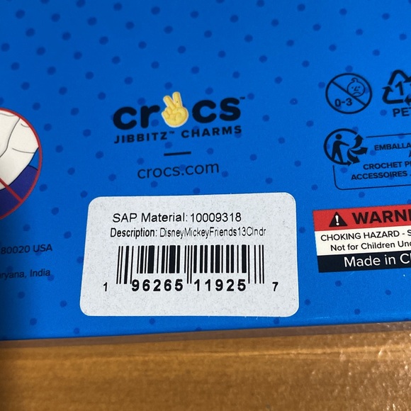 NEW Crocs Jibbitz - Disney Mickey and Friends Mystery Pack - 13 Jibbitz - Picture 6 of 6